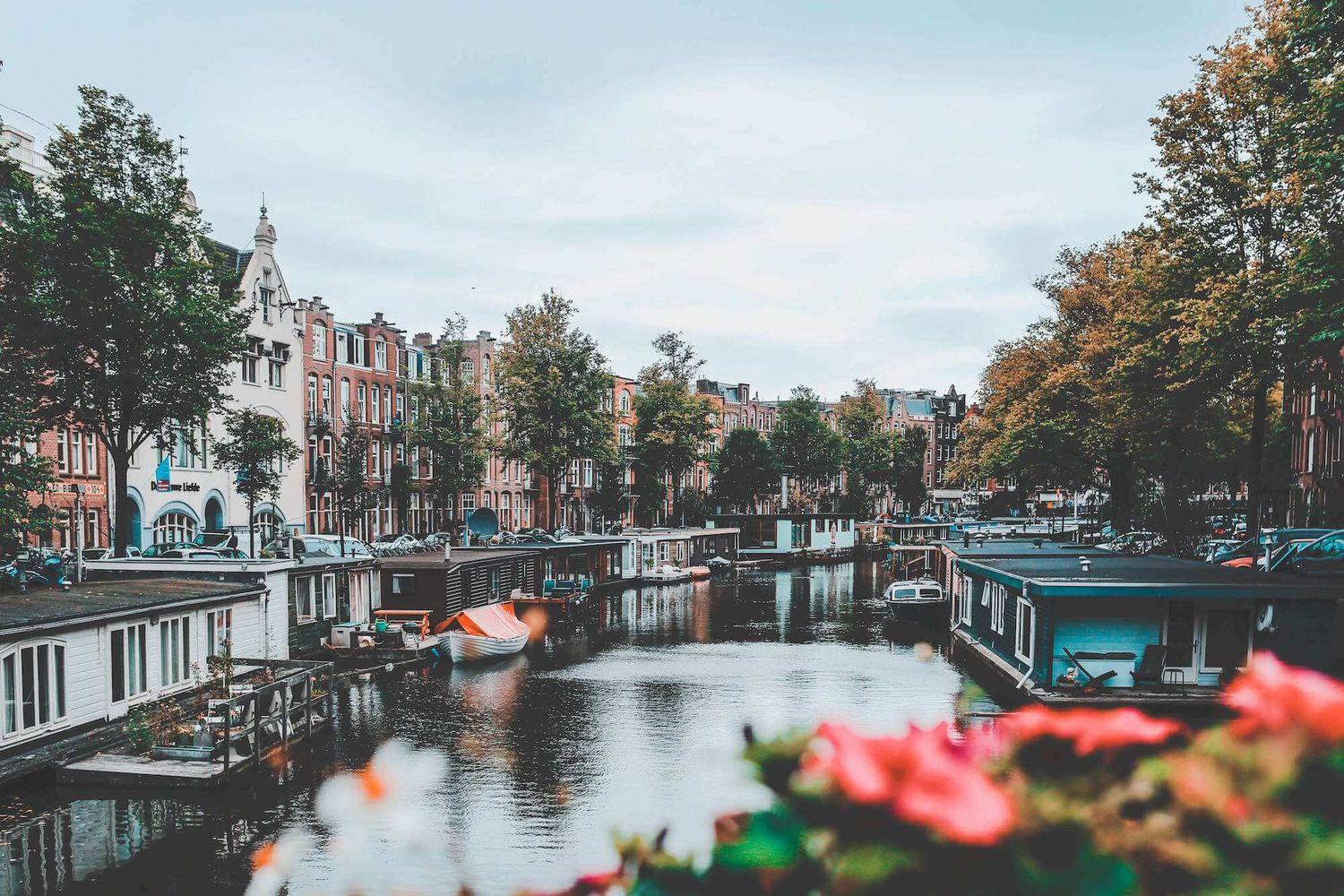 Hausboote & Motoryachten mieten in Holland | Niederlande